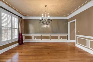 2359 Glenmore Ln, Snellville, GA 30078 - Photo 9