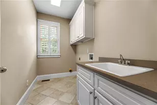2359 Glenmore Ln, Snellville, GA 30078 - Photo 43