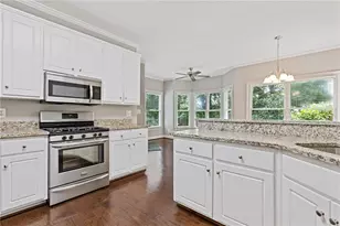 815 Cedar Creek Dr, Suwanee, GA 30024 - Photo 11