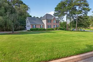 860 Scenic Lake Dr, Lawrenceville, GA 30045 - Photo 3