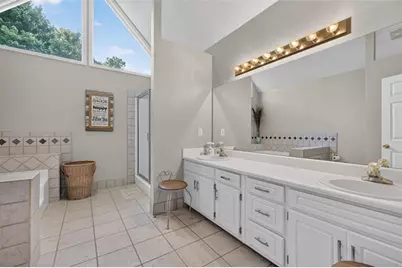 860 Scenic Lake Drive, Lawrenceville, GA 30045 - Photo 23