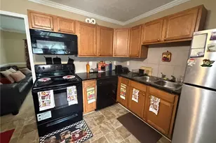 8969 Cornell Dr, Jonesboro, GA 30238 - Photo 7
