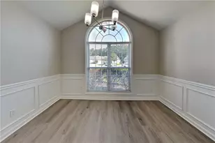 1041 Wicker Pine Dr, Lawrenceville, GA 30043 - Photo 5