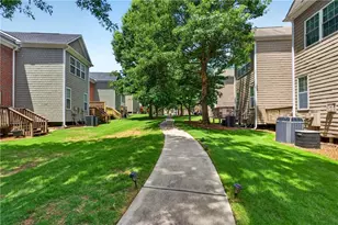 6076 Tennyson Park Way, Peachtree Corners, GA 30092 - Photo 41