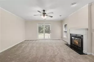 7101 Woodridge Ln, Union City, GA 30291 - Photo 3