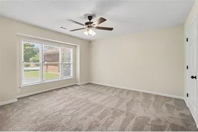 7101 Woodridge Lane, Union City, GA 30291 - Photo 7