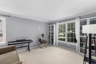1025 Foxfire Dr, Lawrenceville, GA 30044 - Photo 7