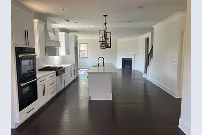 301 Lowell Street, Atlanta, GA 30331 - Photo 3