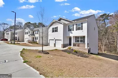1054 Mackets Court, Atlanta, GA 30354 - Photo 3