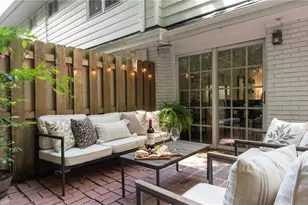 136 Peachtree Memorial Dr NW, Atlanta, GA 30309 - Photo 3