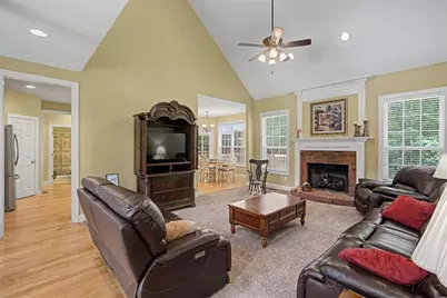 7409 Holly Berry Lane, Winston, GA 30187 - Photo 9