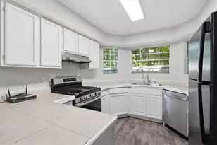 3722 Soapstone Rd, Decatur, GA 30034 - Photo 7
