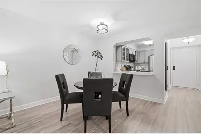 2870 Pharr Court South NW #207, Atlanta, GA 30305 - Photo 5