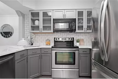 2870 Pharr Court South NW #207, Atlanta, GA 30305 - Photo 7
