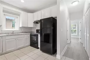 562 Woodlawn Ave NW, Atlanta, GA 30318 - Photo 17