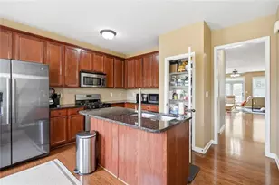 798 Village Field Ct, Suwanee, GA 30024 - Photo 17