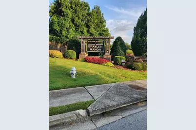 8539 Braylen Manor Drive, Douglasville, GA 30134 - Photo 7