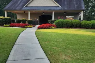 8539 Braylen Manor Dr, Douglasville, GA 30134 - Photo 5