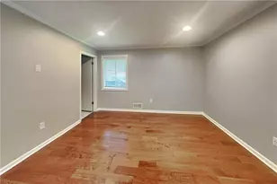 4623 Huntridge Dr NE, Roswell, GA 30075 - Photo 13