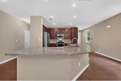 1572 NE Lenox Overlook Road NE, Atlanta, GA 30329 - Photo 9