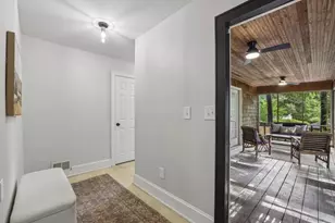 1336 Fama Dr, Atlanta, GA 30329 - Photo 19