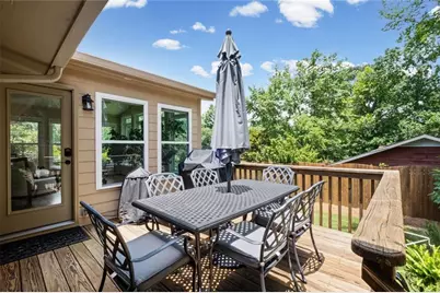 2730 Fontainebleau Drive, Dunwoody, GA 30360 - Photo 19