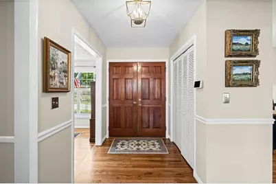 2730 Fontainebleau Drive, Dunwoody, GA 30360 - Photo 3