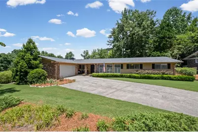 2730 Fontainebleau Drive, Dunwoody, GA 30360 - Photo 33