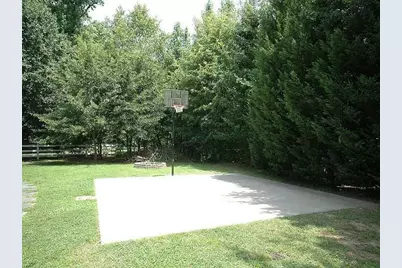 2730 Fontainebleau Drive, Dunwoody, GA 30360 - Photo 47