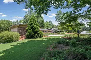 2730 Fontainebleau Dr, Dunwoody, GA 30360 - Photo 33