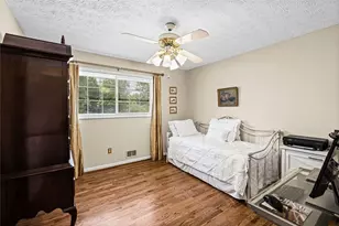 2730 Fontainebleau Dr, Dunwoody, GA 30360 - Photo 25