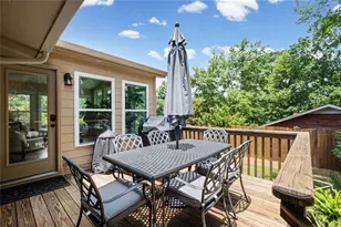 2730 Fontainebleau Dr, Dunwoody, GA 30360 - Photo 19