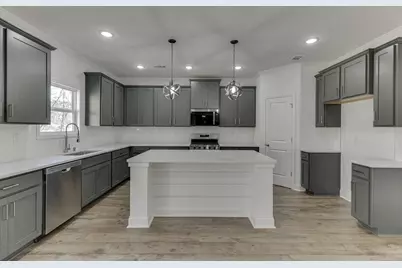 1003 Lakeview, Commerce, GA 30529 - Photo 5