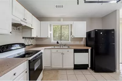 540 Hamlin Trace, Riverdale, GA 30274 - Photo 11