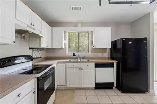 540 Hamlin Trce, Riverdale, GA 30274 - Photo 11