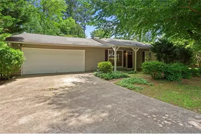 540 Hamlin Trace, Riverdale, GA 30274 - Photo 3