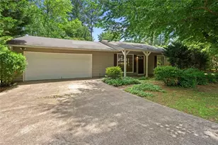 540 Hamlin Trce, Riverdale, GA 30274 - Photo 3
