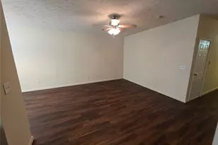 4332 Park Gate Dr, Atlanta, GA 30344 - Photo 13