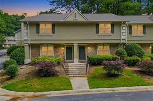 6900 Roswell Rd, Sandy Springs, GA 30328 - Photo 3