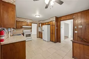 4253 Dunstan Ct, Stone Mountain, GA 30083 - Photo 9