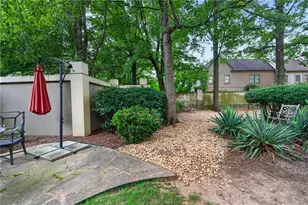 2499 Peachtree Road NE, Atlanta, GA 30305 - Photo 31