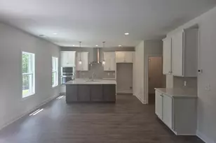 105 Southview Dr, Ellenwood, GA 30294 - Photo 9