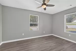 687 Woods Dr NW, Atlanta, GA 30318 - Photo 15