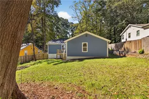 687 Woods Dr NW, Atlanta, GA 30318 - Photo 19