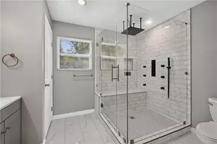 687 Woods Dr NW, Atlanta, GA 30318 - Photo 7