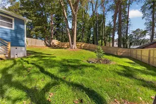687 Woods Dr NW, Atlanta, GA 30318 - Photo 21