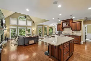963 Garner Creek Dr SW, Lilburn, GA 30047 - Photo 15
