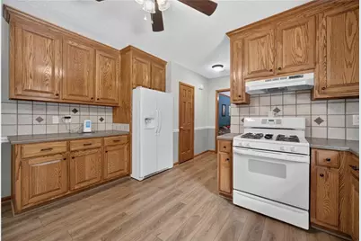 1532 Berkshire Farm Drive, Snellville, GA 30078 - Photo 7