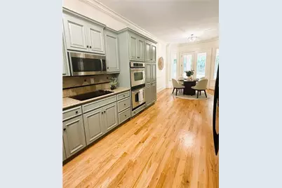 542 N Saint Marys Lane NW, Marietta, GA 30064 - Photo 5