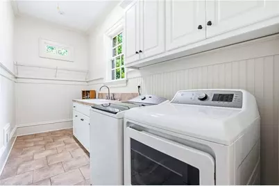 542 N Saint Marys Lane NW, Marietta, GA 30064 - Photo 27